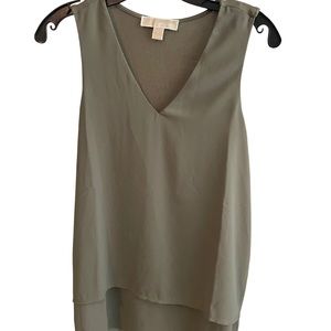 Michael Michael Kors green neck hi low blouse tank. Size S